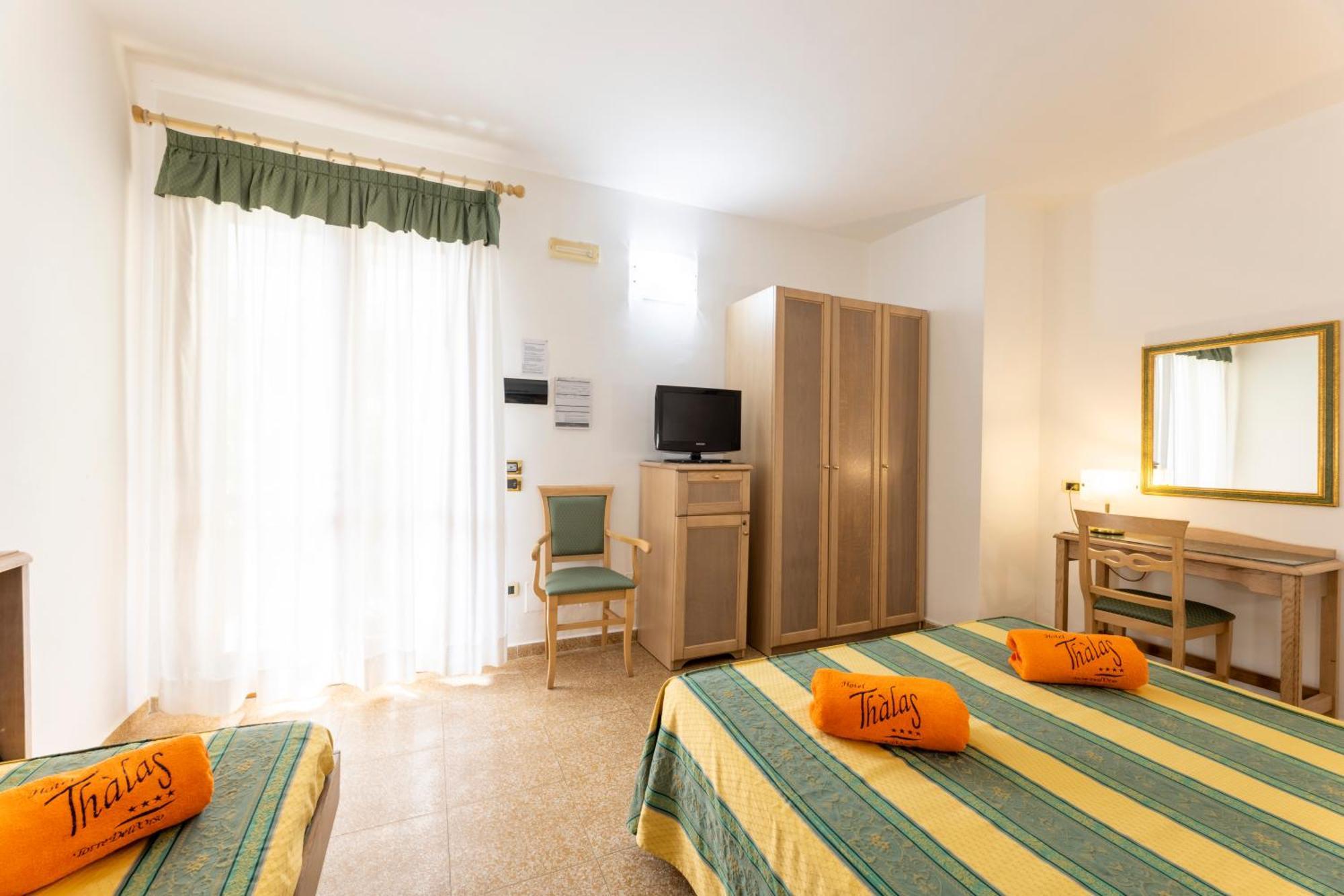 Hotel Thalas Club Torre dell'Orso Ngoại thất bức ảnh