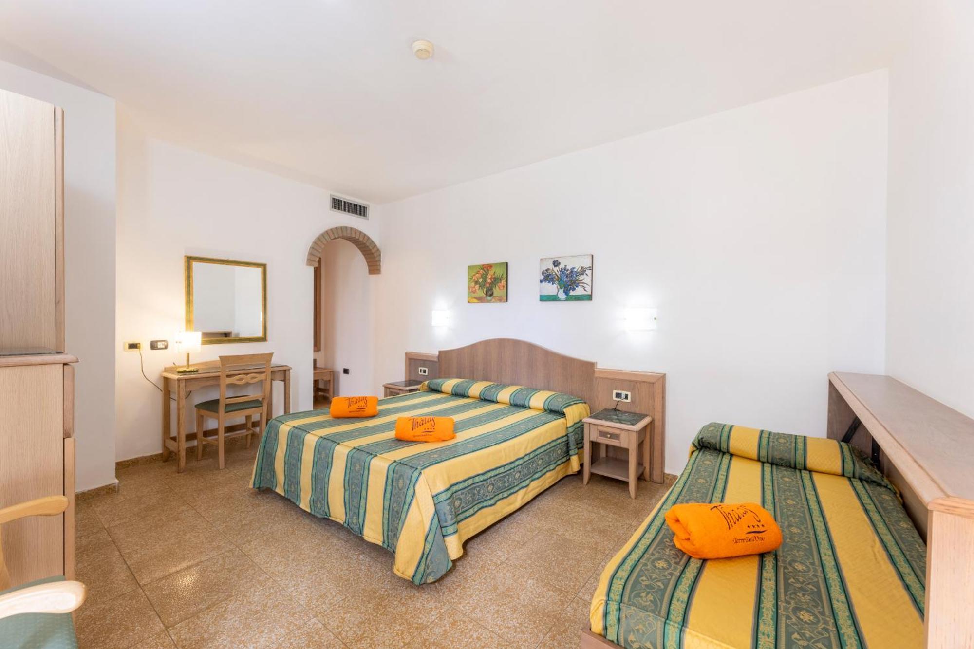 Hotel Thalas Club Torre dell'Orso Ngoại thất bức ảnh