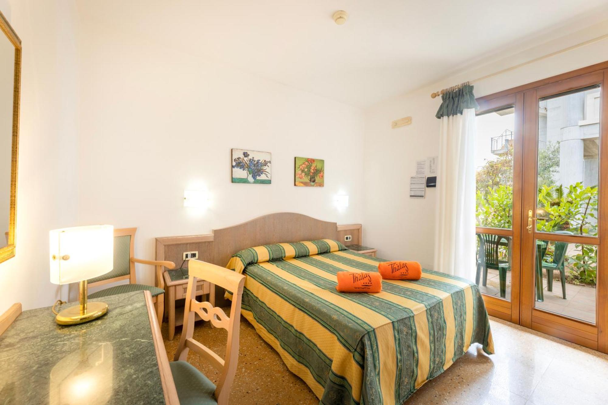 Hotel Thalas Club Torre dell'Orso Ngoại thất bức ảnh