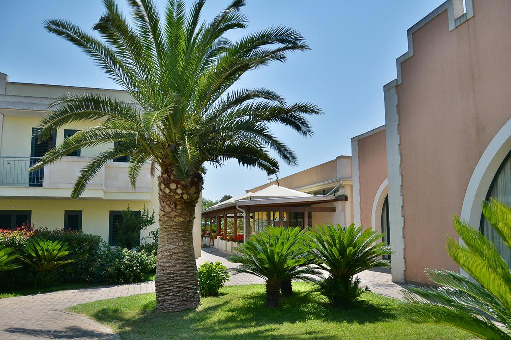 Hotel Thalas Club Torre dell'Orso Ngoại thất bức ảnh