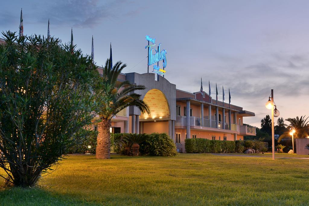 Hotel Thalas Club Torre dell'Orso Ngoại thất bức ảnh
